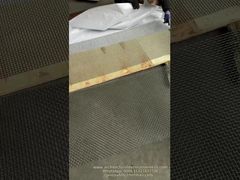 Zobacz, dlaczego warto wybrać diamentową siatkę architektoniczną do elewacji z dostosowywanymi otworami